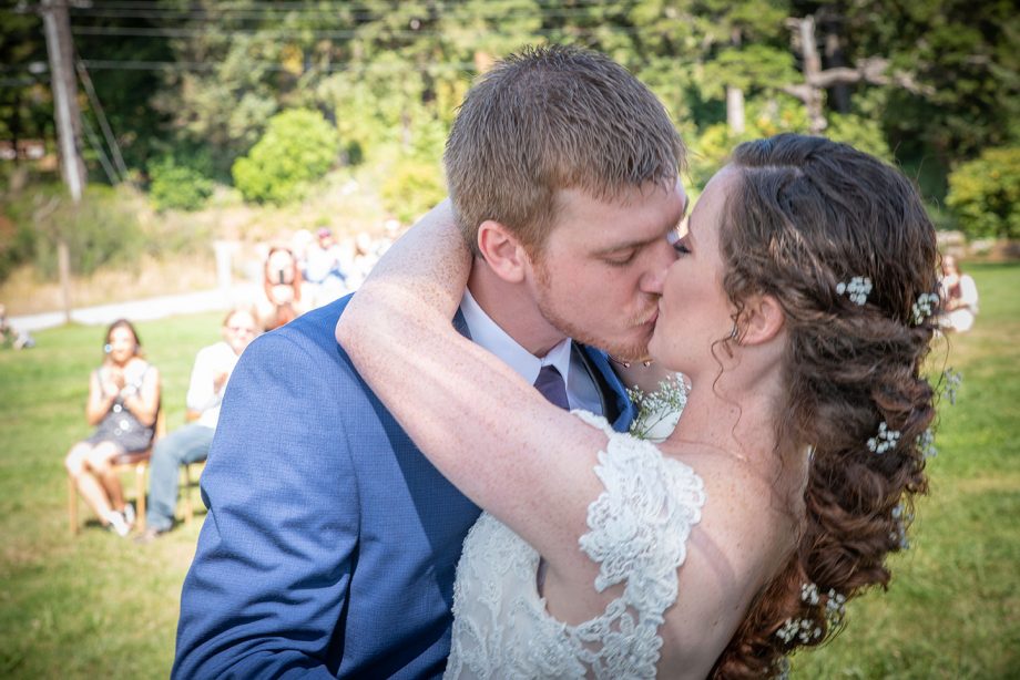 img="the kiss on your wedding day by Eric Wyatt Photography"