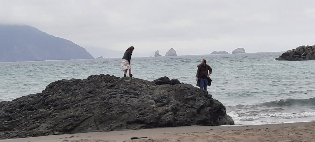 img="Eric Wyatt photographer Southern Oregon Coast woman's portraits"