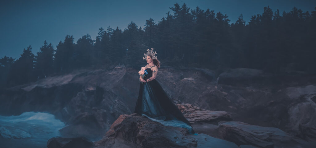 img="Oregon Coast fantasy-style photo session with Eric Wyatt Photography"