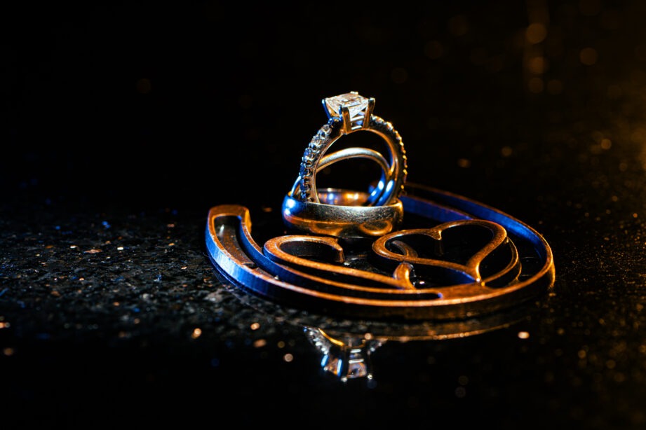 img="wedding rings by Eric Wyatt Photography"